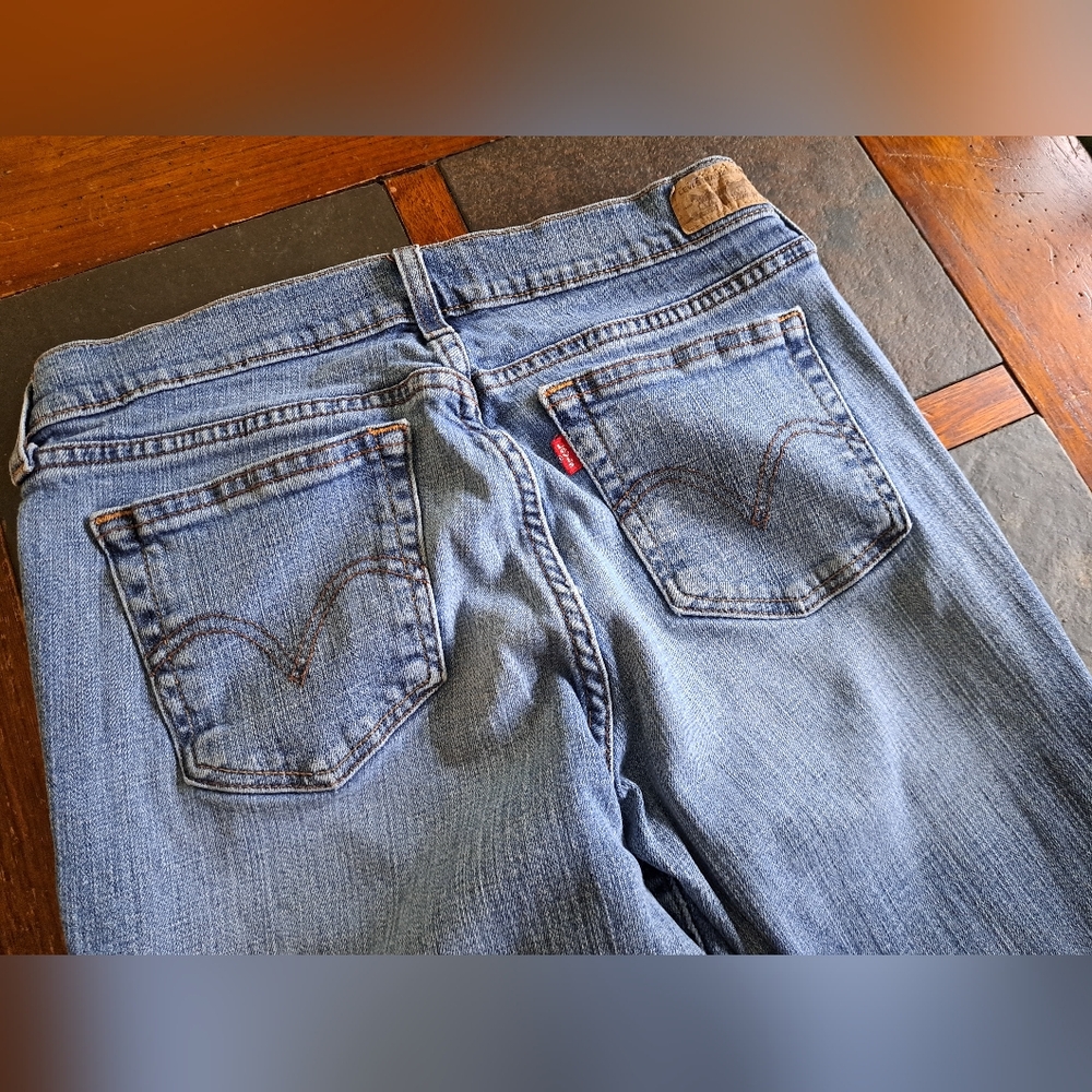 Levi's denim blue jeans - size 8M